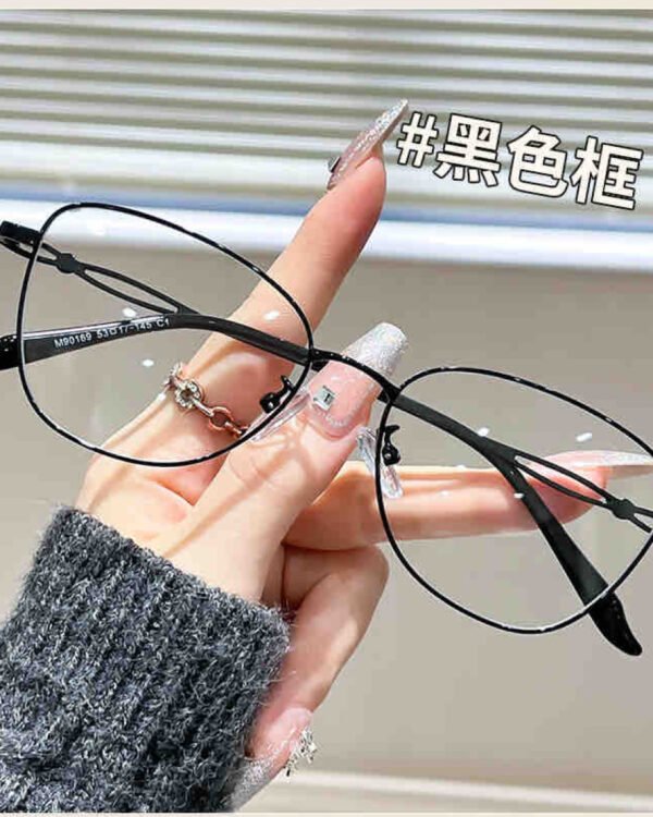 ISSY glasses