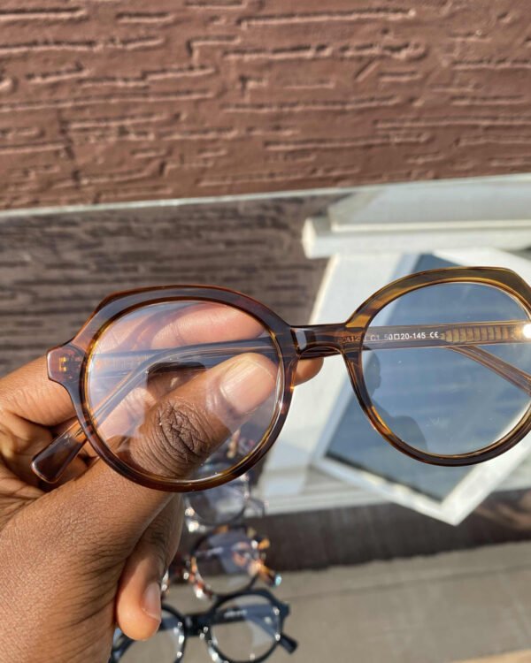 ELU-P glasses