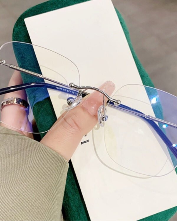 DOLA glasses