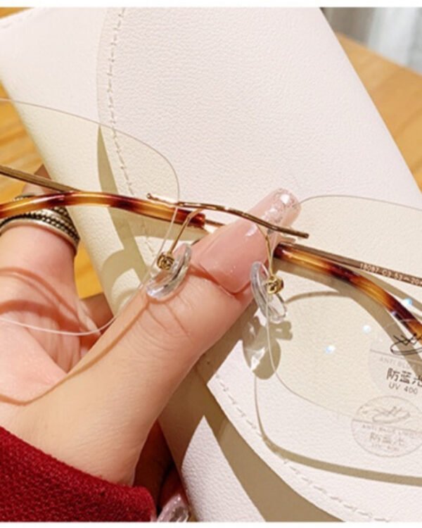 DEALER glasses