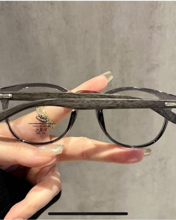 VAN glasses